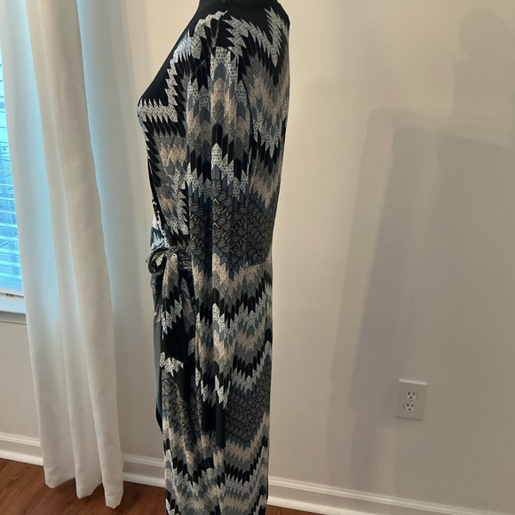 Cache Black and Cream Zigzag Long Sleeve Dress - Picture 4 of 11